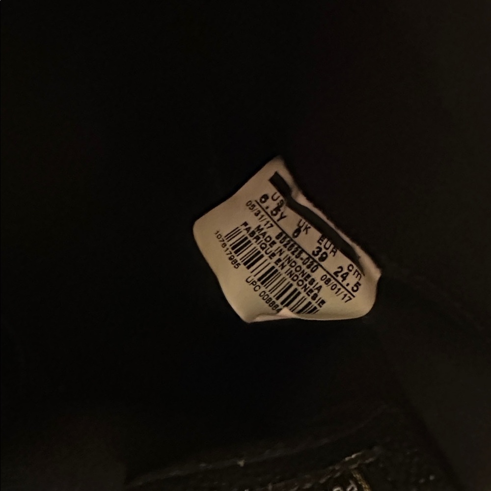 Jordan 11 RETRO HEIRESS BLACK STINGRAY (GS) Release date - 11/24/17 - Picture 15 of 15